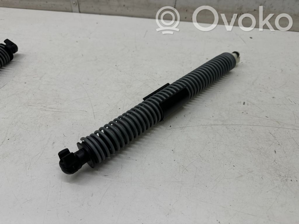 BMW 5 G30 G31 G38 Tailgate/trunk strut/damper 