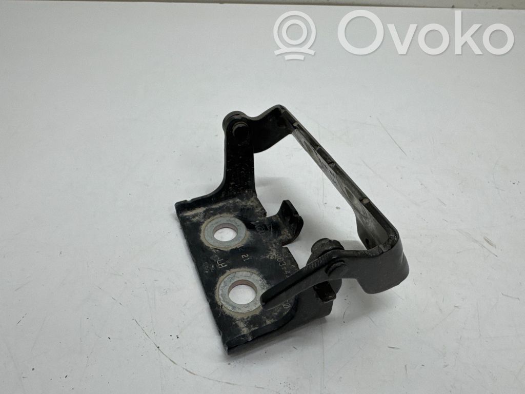 Jaguar E-Pace Tailgate/trunk/boot hinge 