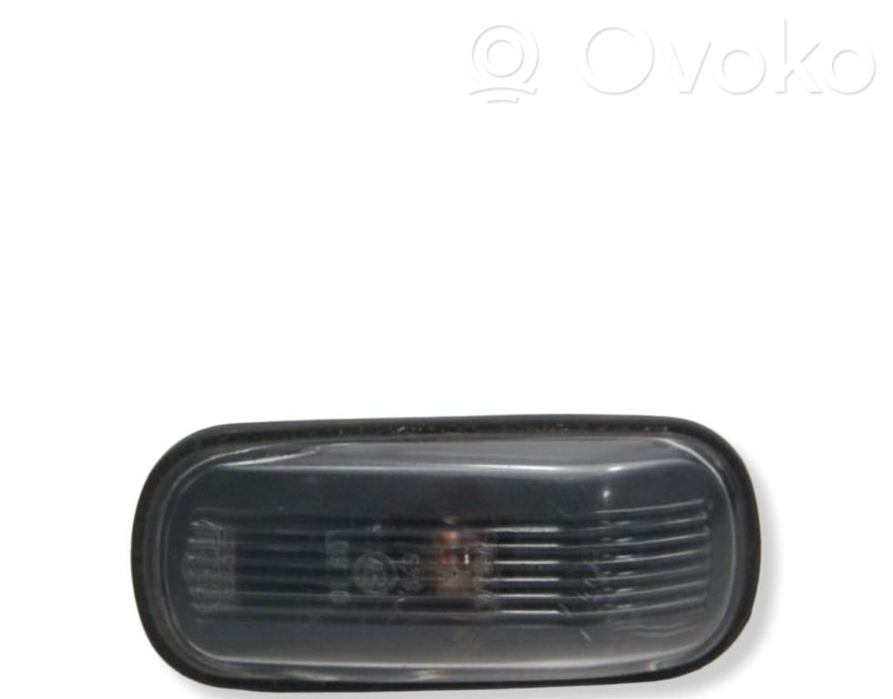 Saab 9-5 Front fender indicator light 