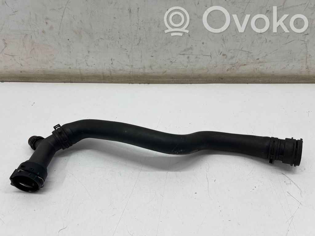 Audi A4 S4 B9 Engine coolant pipe/hose 