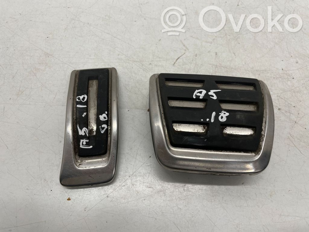 Pedały / Komplet   8W0721173,8W2723173