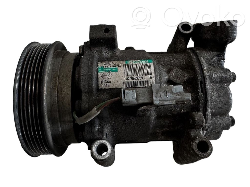 Renault Clio III Air conditioning (A/C) compressor (pump) 