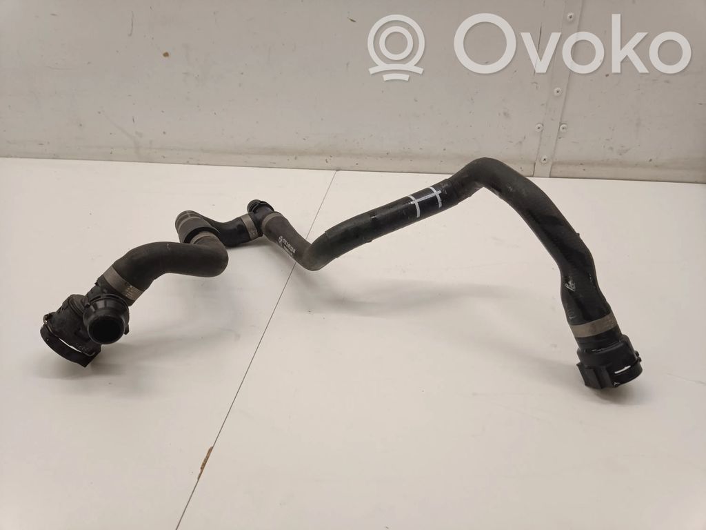 BMW iX Engine coolant pipe/hose 