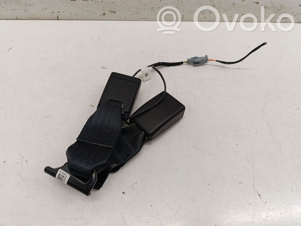 Renault Arkana Middle seatbelt buckle (rear) 