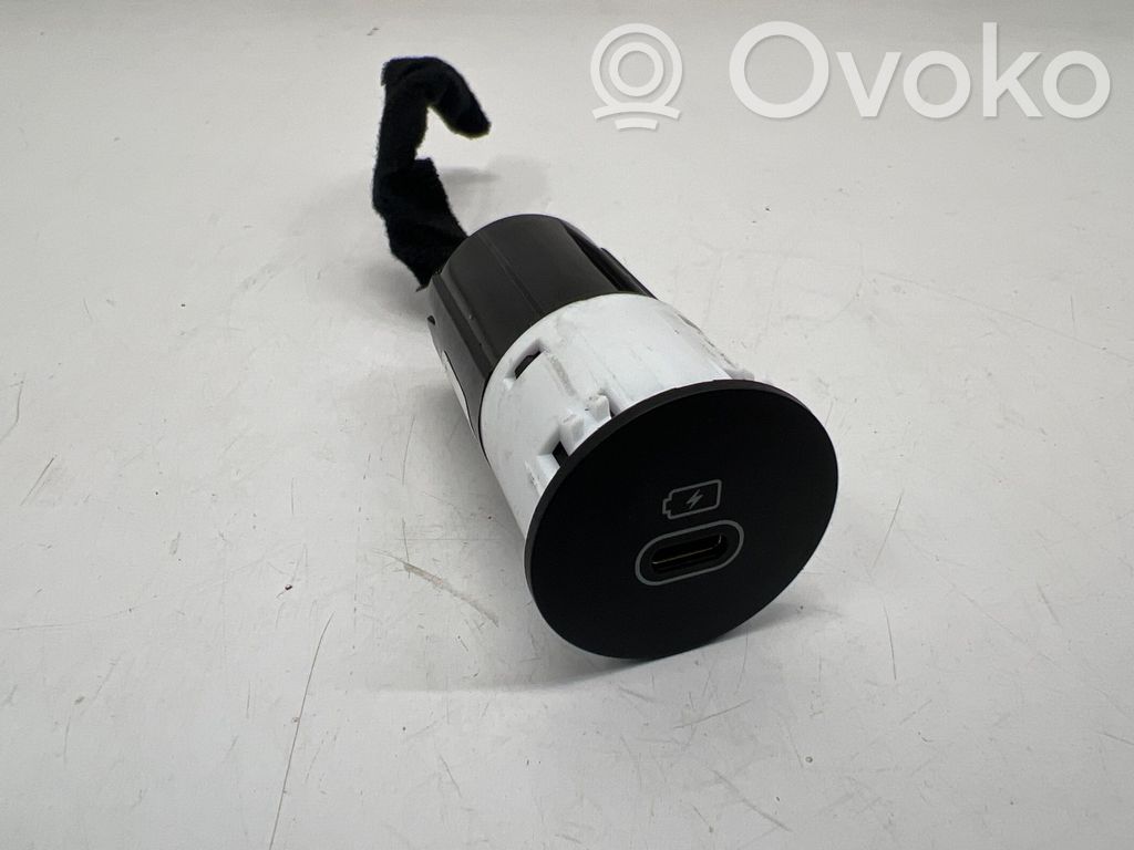 KIA EV6 Разъем USB 