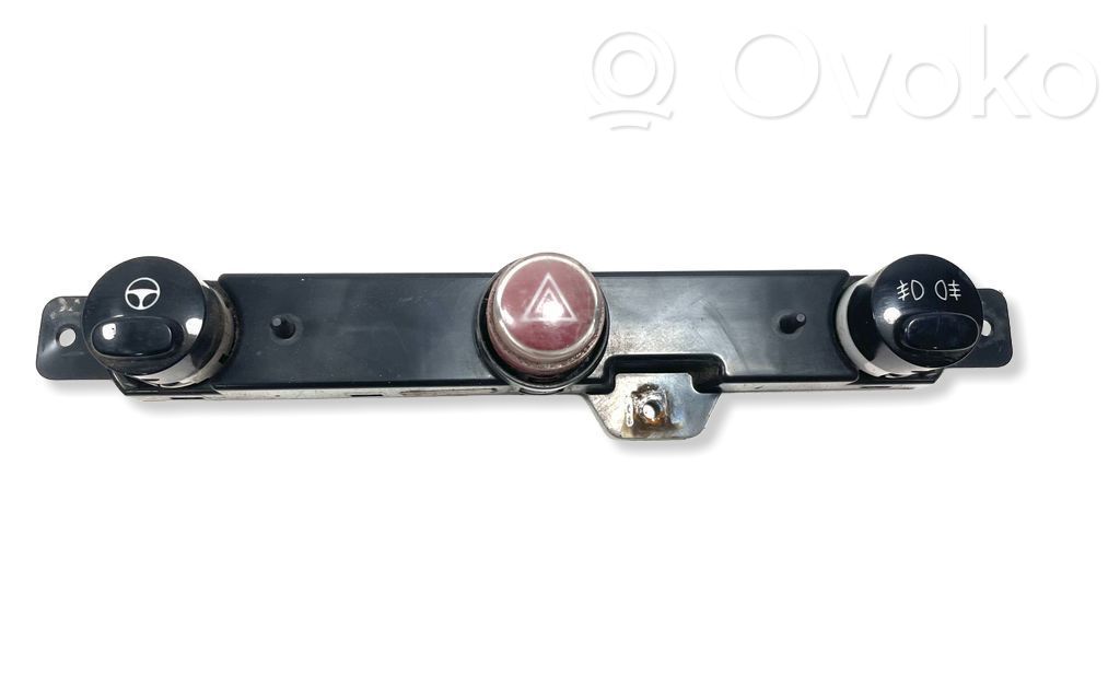Fiat 500 Hazard light switch 