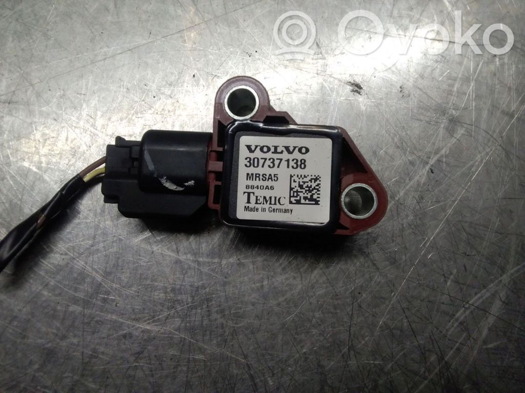 Volvo S40 Airbag deployment crash/impact sensor 