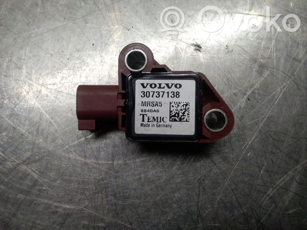 Volvo S40 Airbag deployment crash/impact sensor 