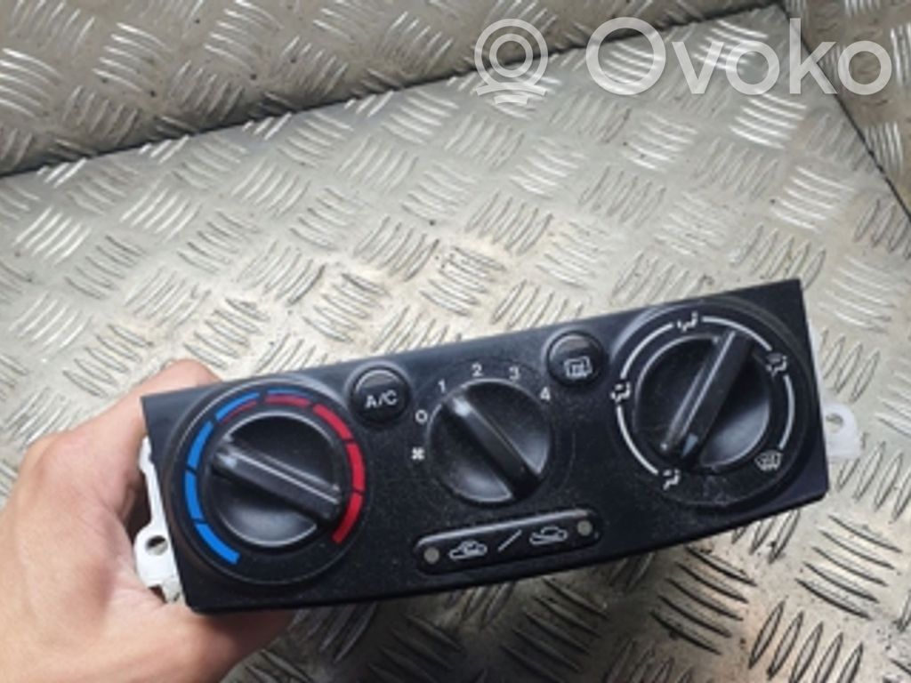 Mazda MPV Climate control unit 