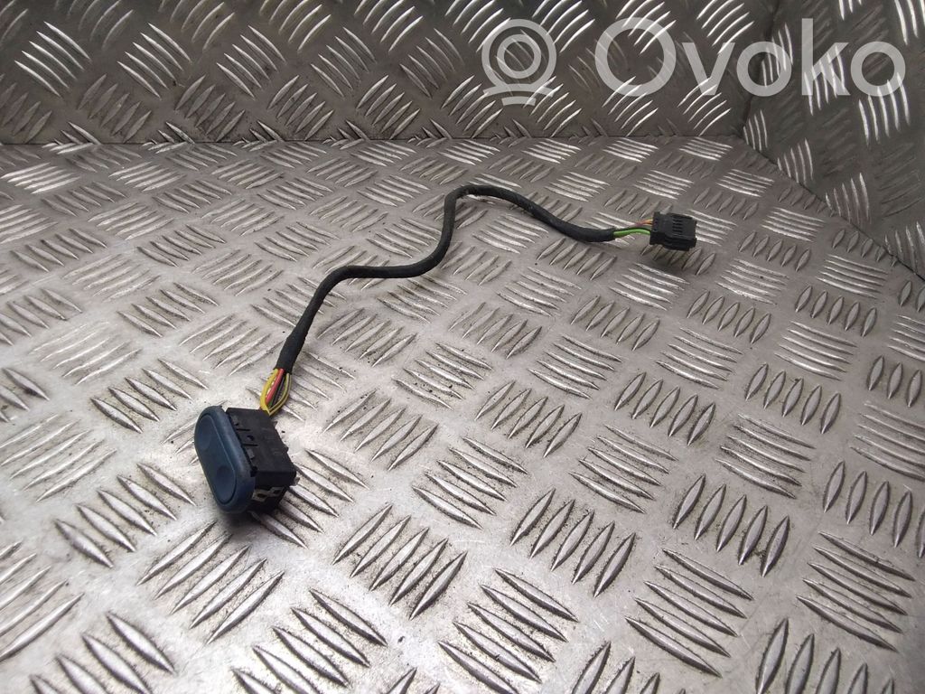 Seat control switch   8L0959777B