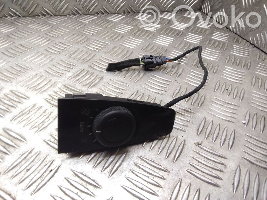 Citroen C4 I Picasso Air conditioning (A/C) switch 