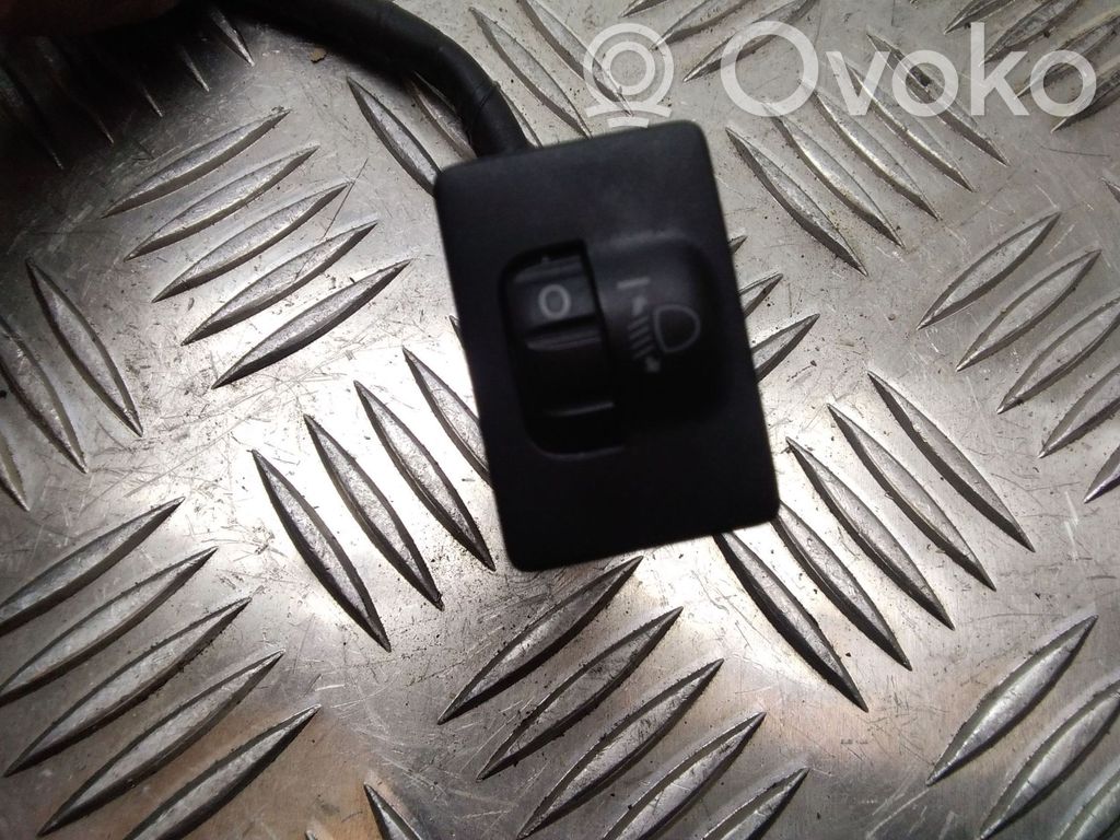 Toyota Prius (XW20) Headlight level height control switch 