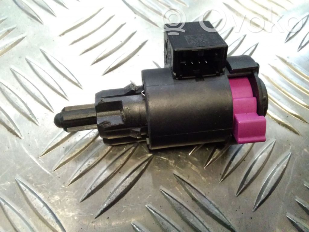 Audi A6 S6 C6 4F Brake pedal sensor switch 