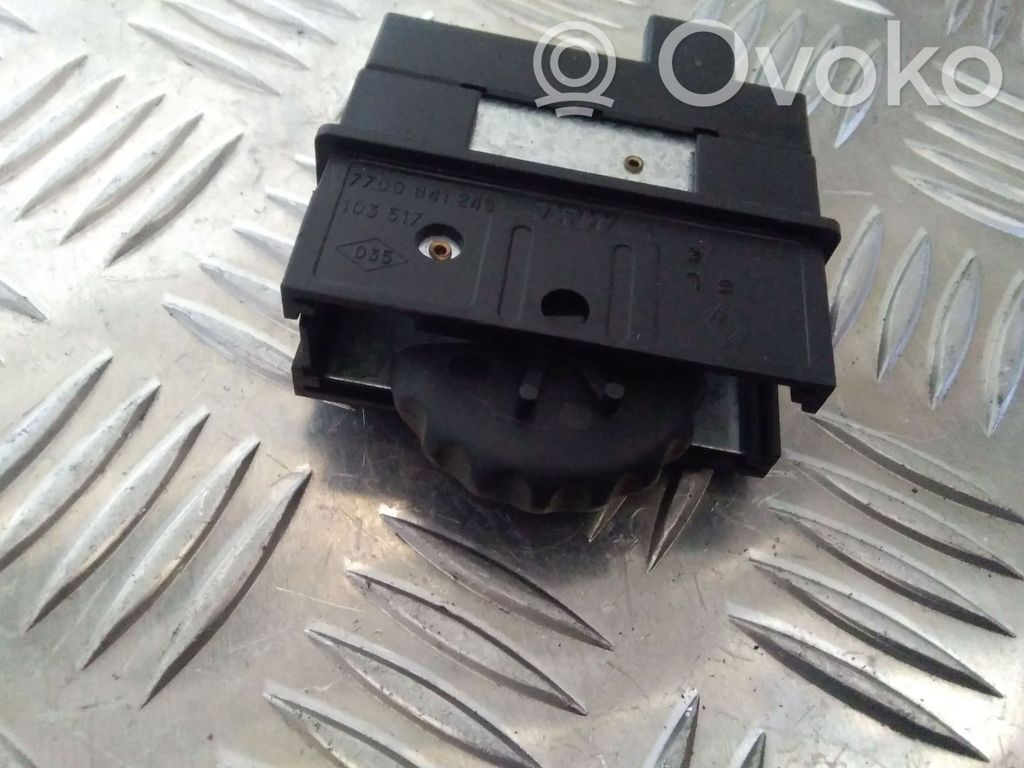 Renault Megane I Headlight level height control switch 