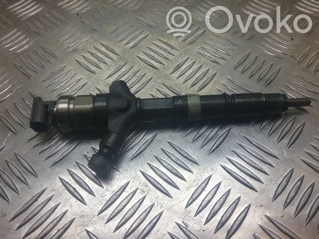 Toyota Corolla Verso AR10 Inyector de combustible 