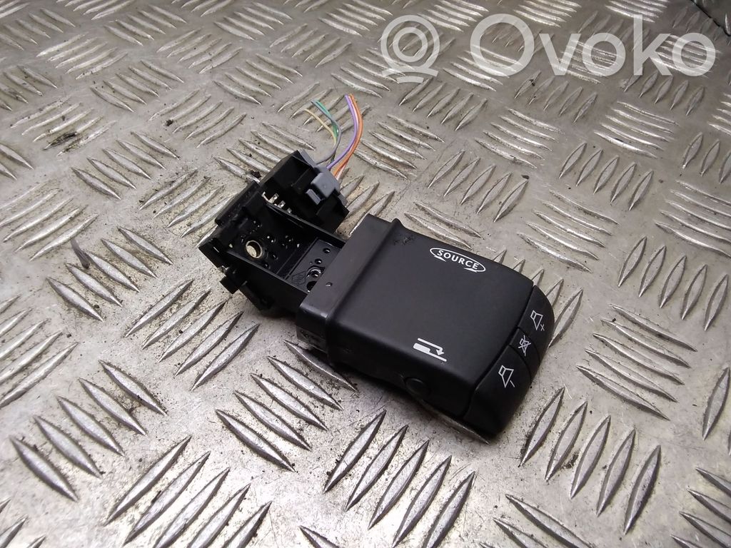 Renault Megane II Sound control switch 