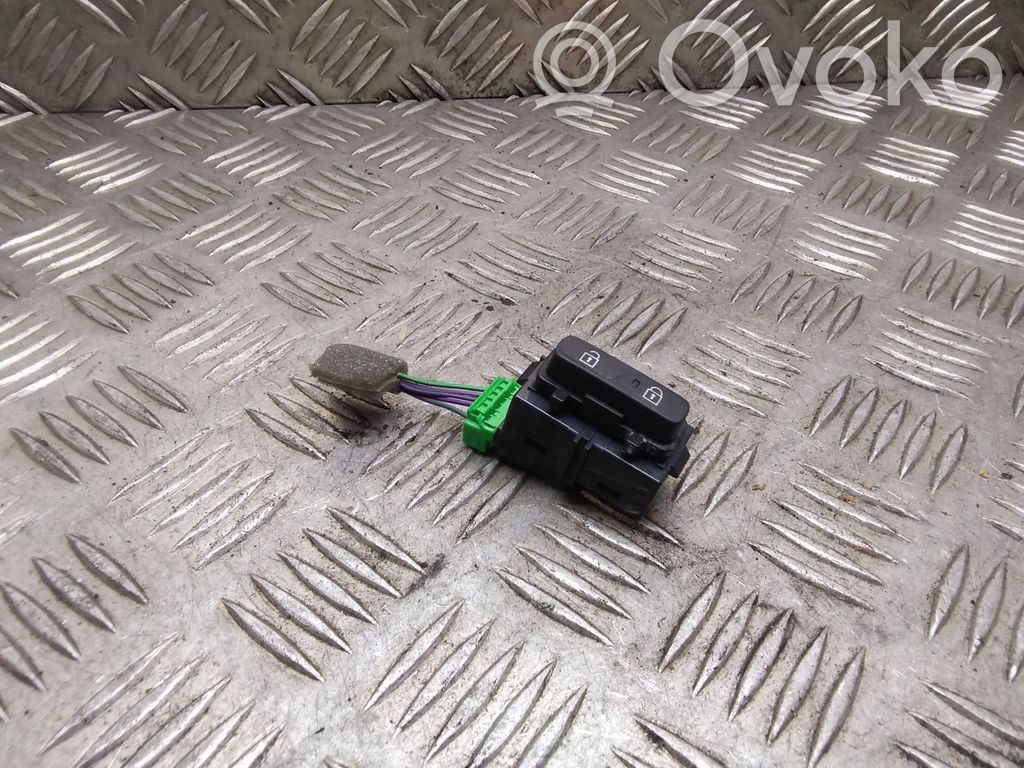 Volvo V60 Central locking switch button 