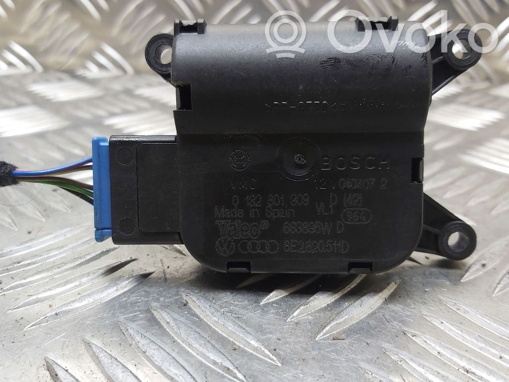 Audi A4 S4 B7 8E 8H Motor/actuator clapetă aer 