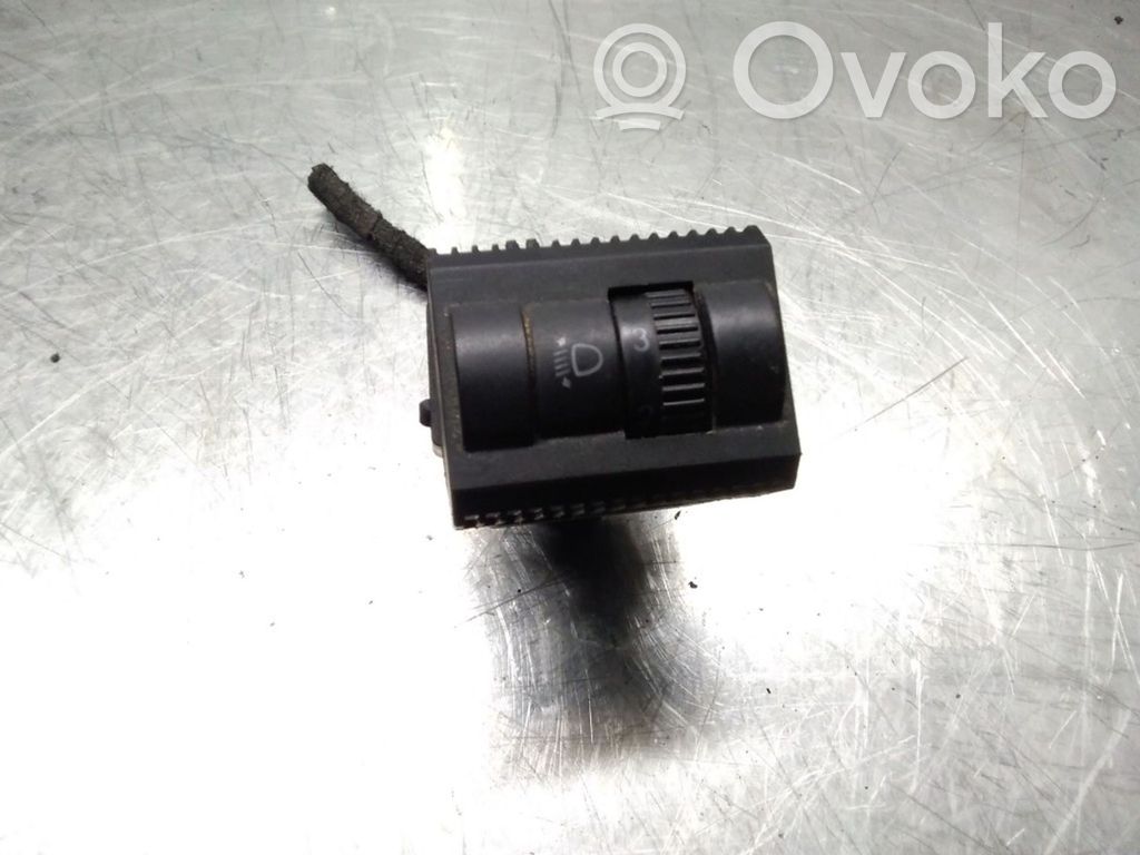 Volkswagen Transporter - Caravelle T5 Headlight level height control switch 