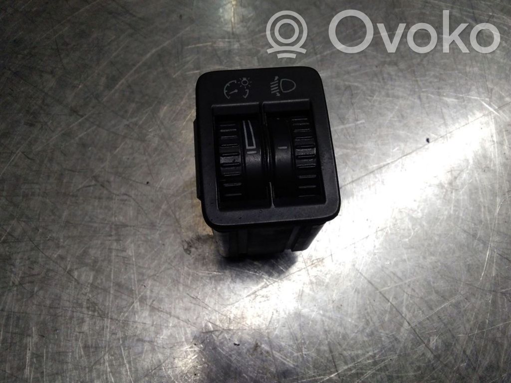 Volkswagen PASSAT B6 Headlight level height control switch 