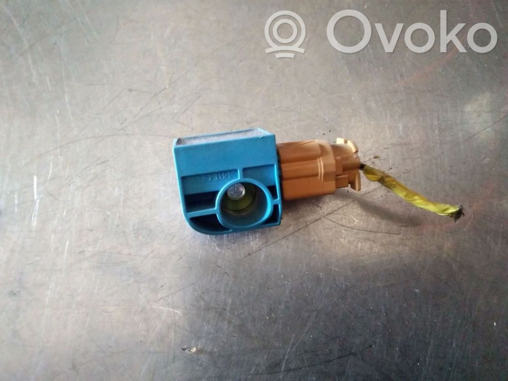 KIA Sorento Airbagsensor Crashsensor Drucksensor 