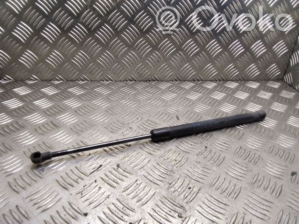 BMW 1 E81 E87 Tailgate/trunk strut/damper 