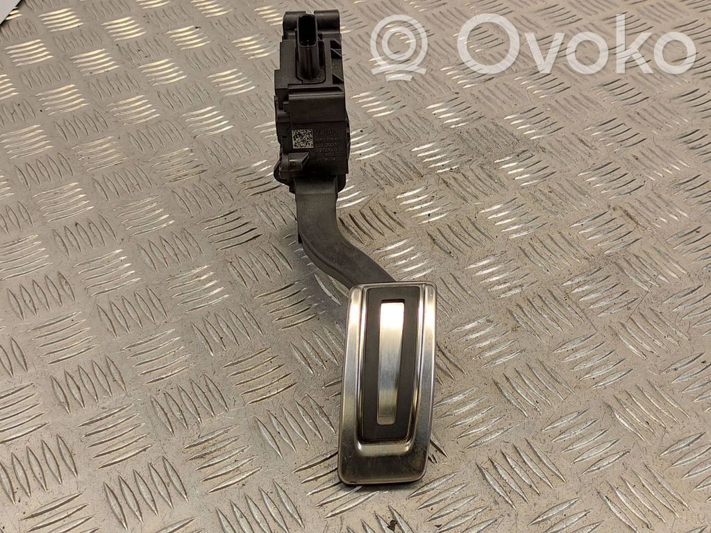 Volkswagen Polo VI Akseleratora pedālis 