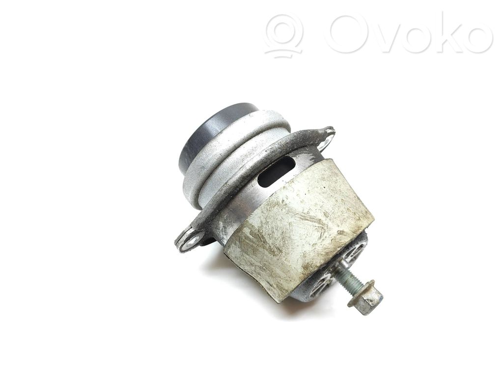 Volkswagen Touareg II Engine mount bracket 