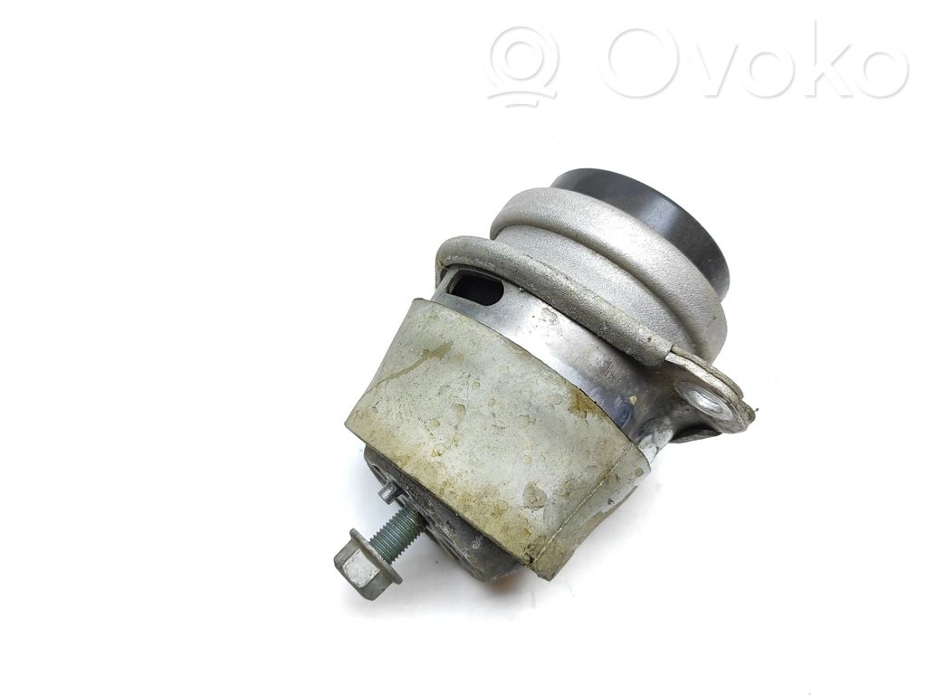Volkswagen Touareg II Engine mount bracket 