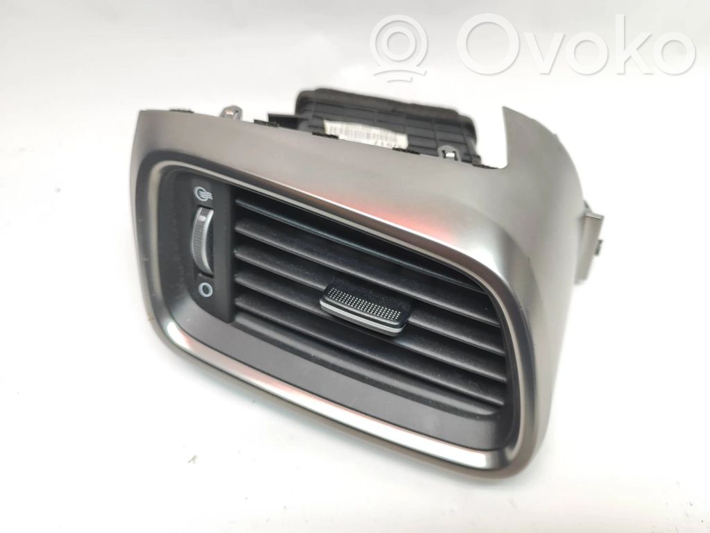 KIA Sorento Grilă ventilație/ramă laterală bord 