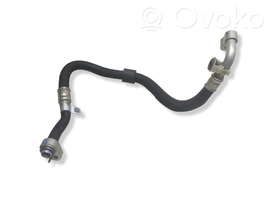 BMW X2 F39 Ilmastointilaitteen putki (A/C) 