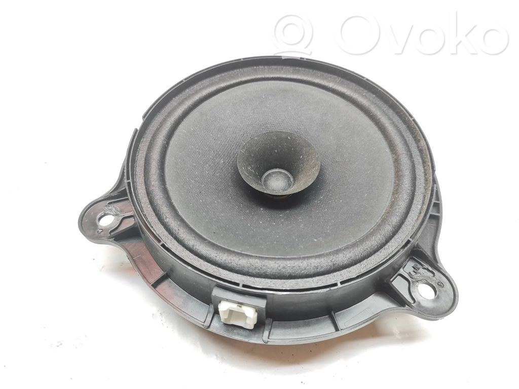 Renault Trafic III (X82) Front door speaker 