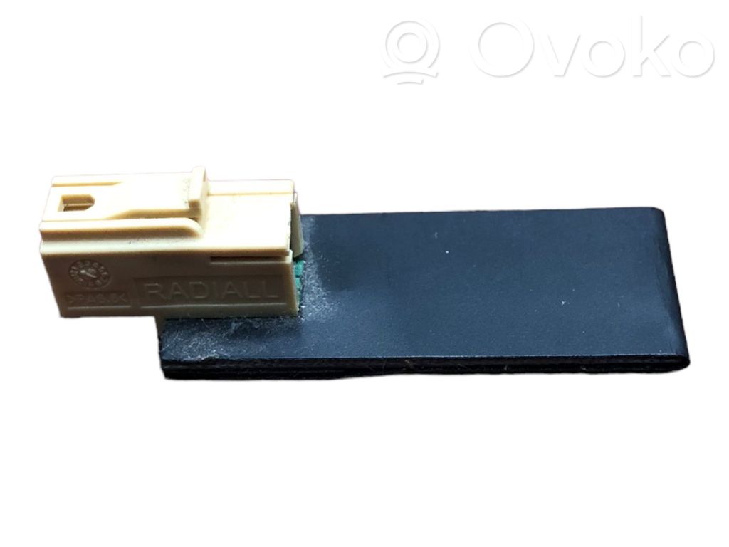 Skoda Octavia Mk2 (1Z) Bluetooth antena 
