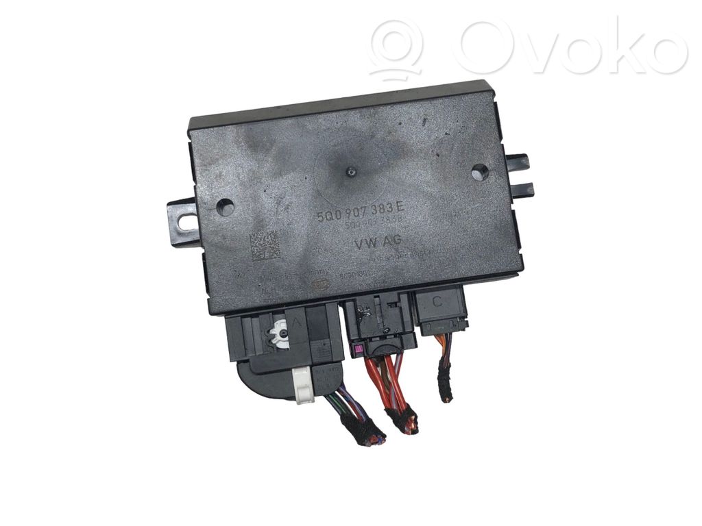 Inne komputery / moduły / sterowniki   5Q0907383B,5Q0907383E,8C001001