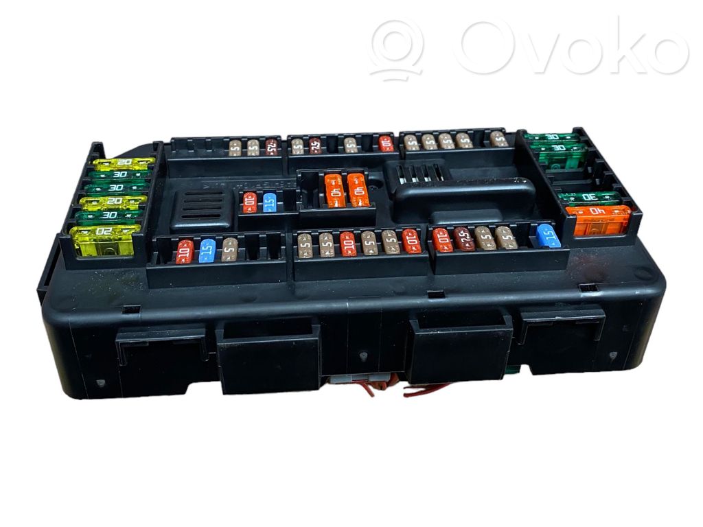 BMW 1 F20 F21 Fuse module 