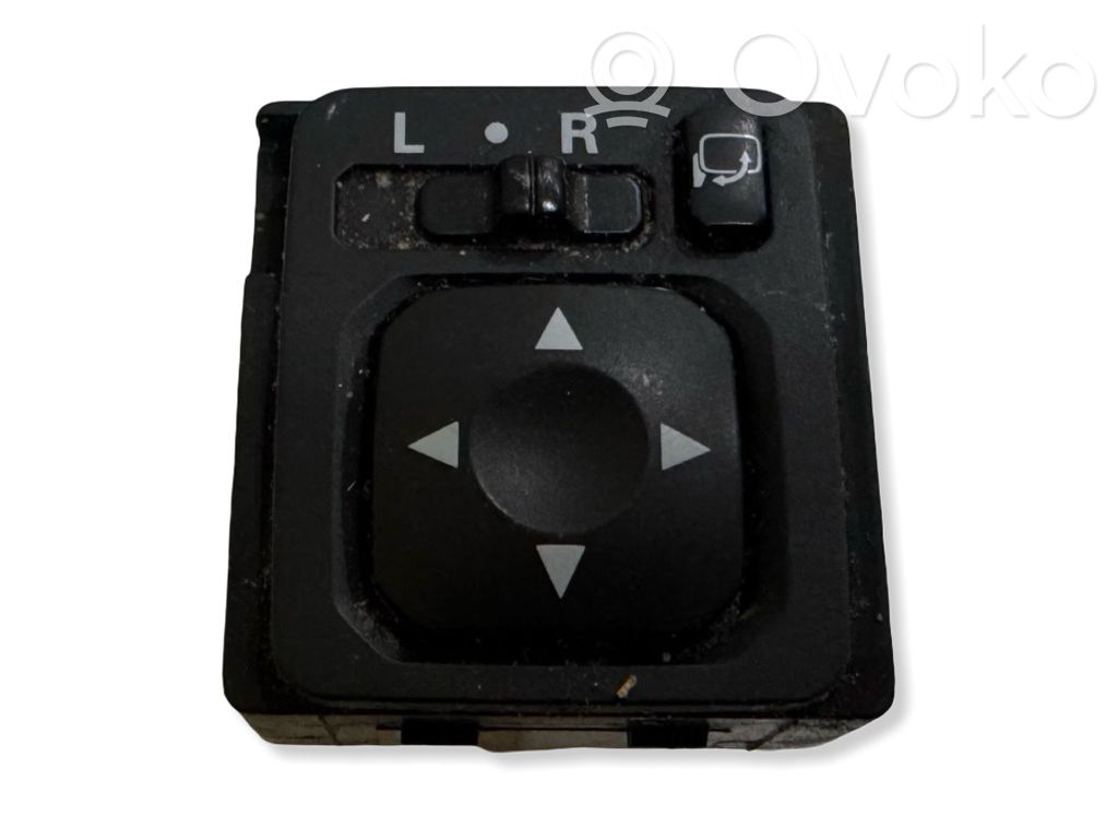 Mitsubishi Outlander Wing mirror switch 