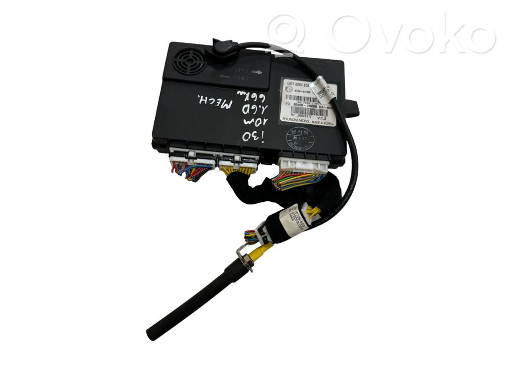 Hyundai i30 Module unité de contrôle d'antenne 