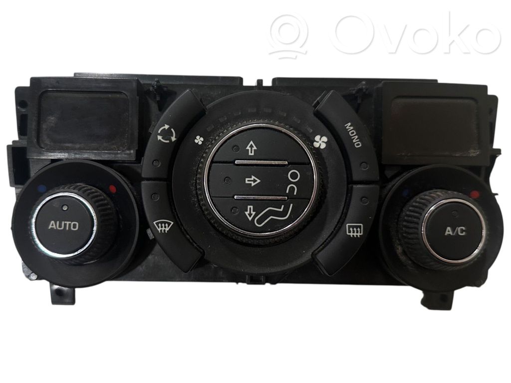 Peugeot 308 Climate control unit 