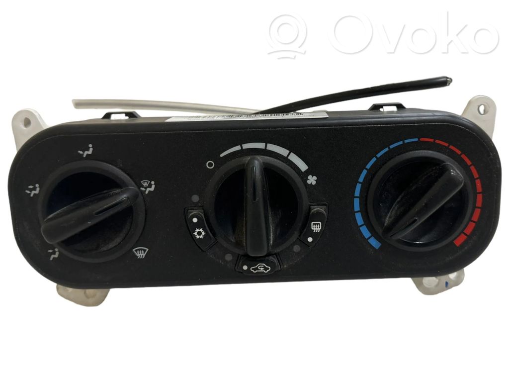 Jeep Patriot Climate control unit 