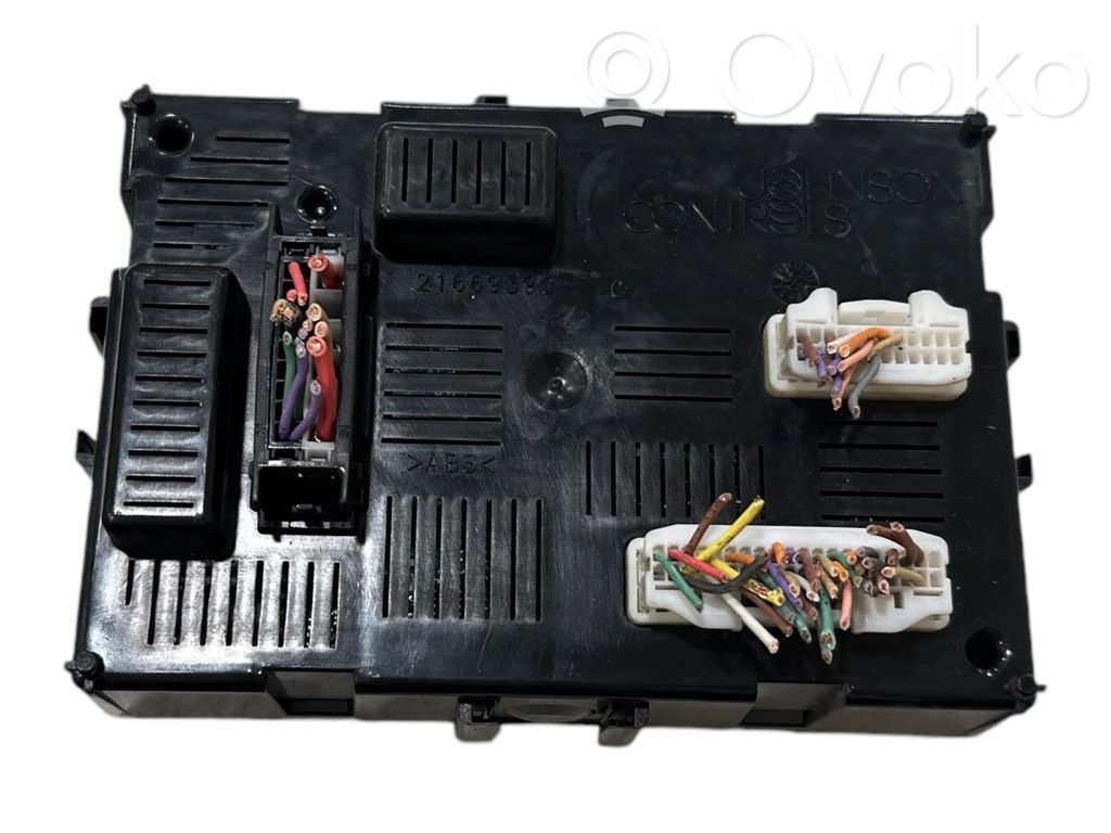 Renault Clio III Comfort/convenience module 