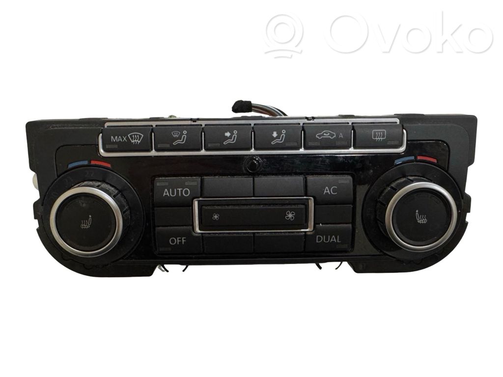 Volkswagen Golf VI Climate control unit 