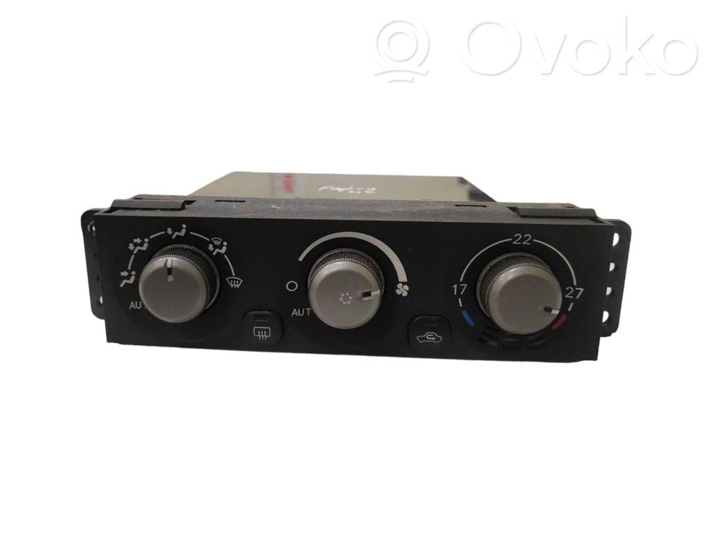 Mitsubishi Pajero Climate control unit 