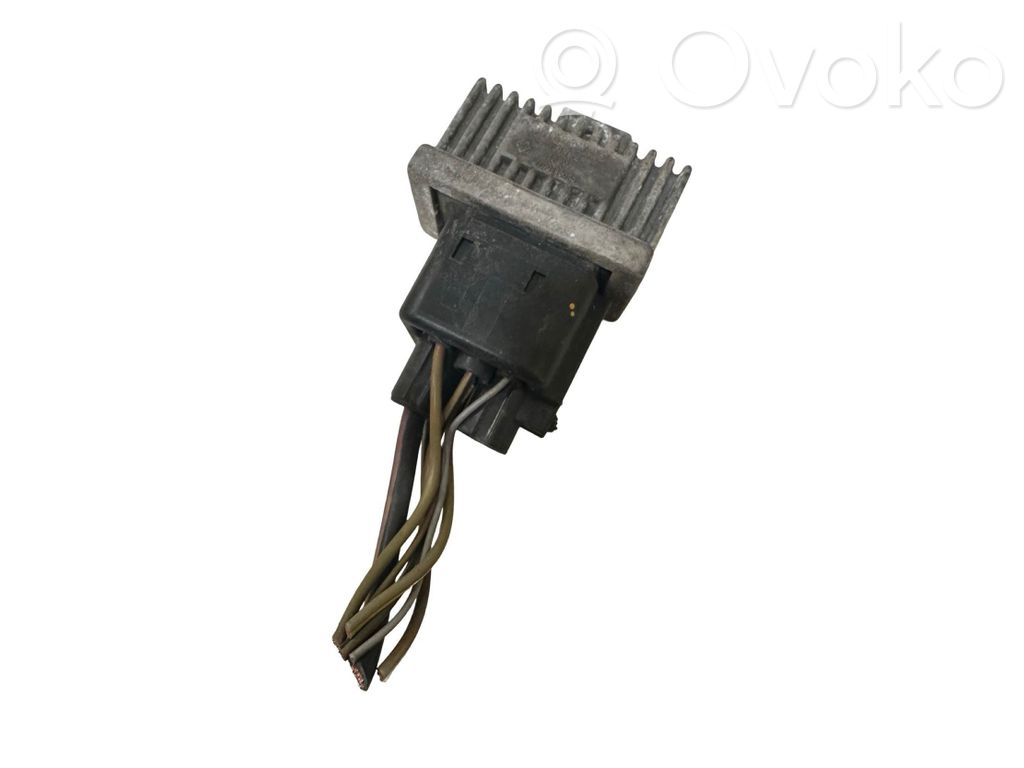 Suzuki Grand Vitara II Glow plug pre-heat relay 