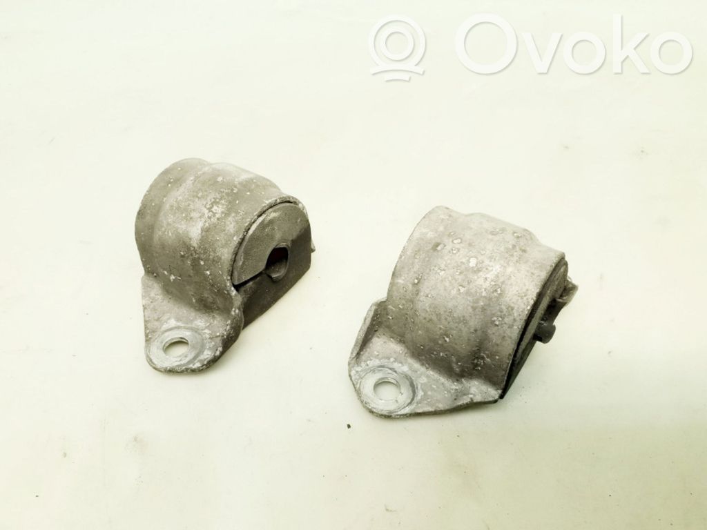 BMW 6 E63 E64 Stabilizatoriaus laikiklis (galas) 