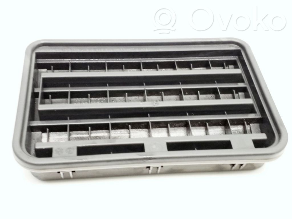 BMW 5 F10 F11 Ventiliacinės grotelės 