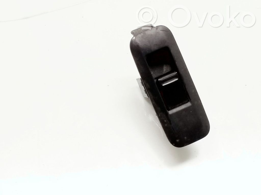 Nissan Primera Electric window control switch 