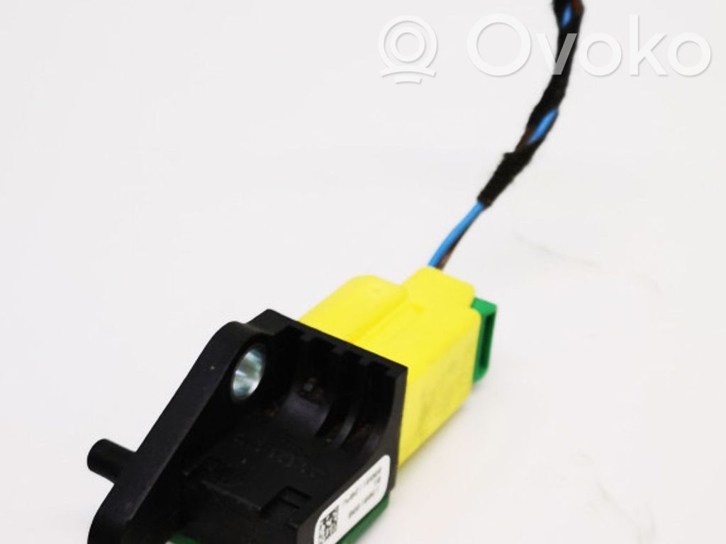 Skoda Superb B6 (3T) Airbagsensor Crashsensor Drucksensor 