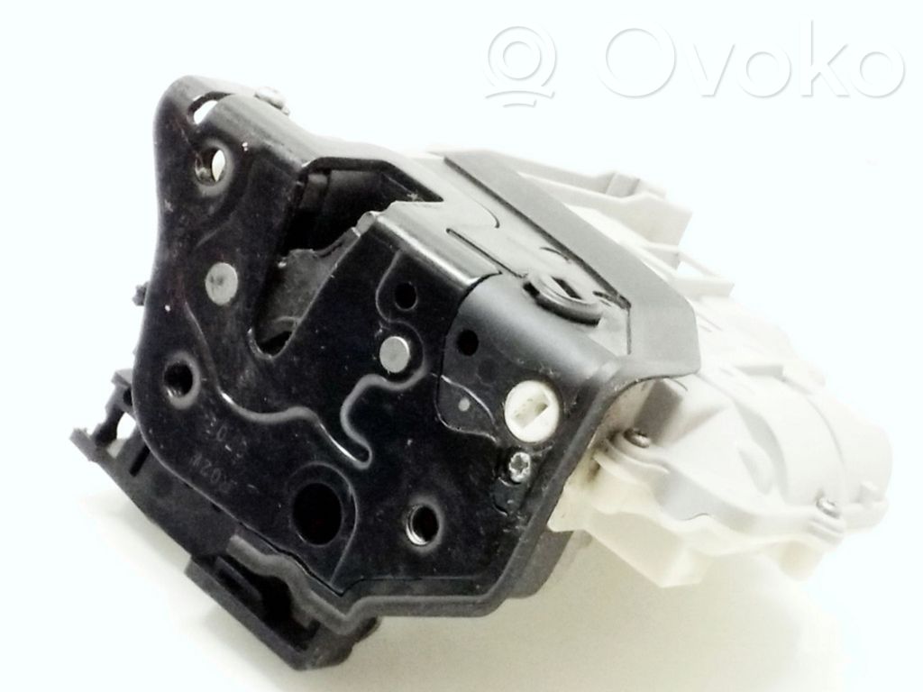 Skoda Superb B6 (3T) Rear door lock 