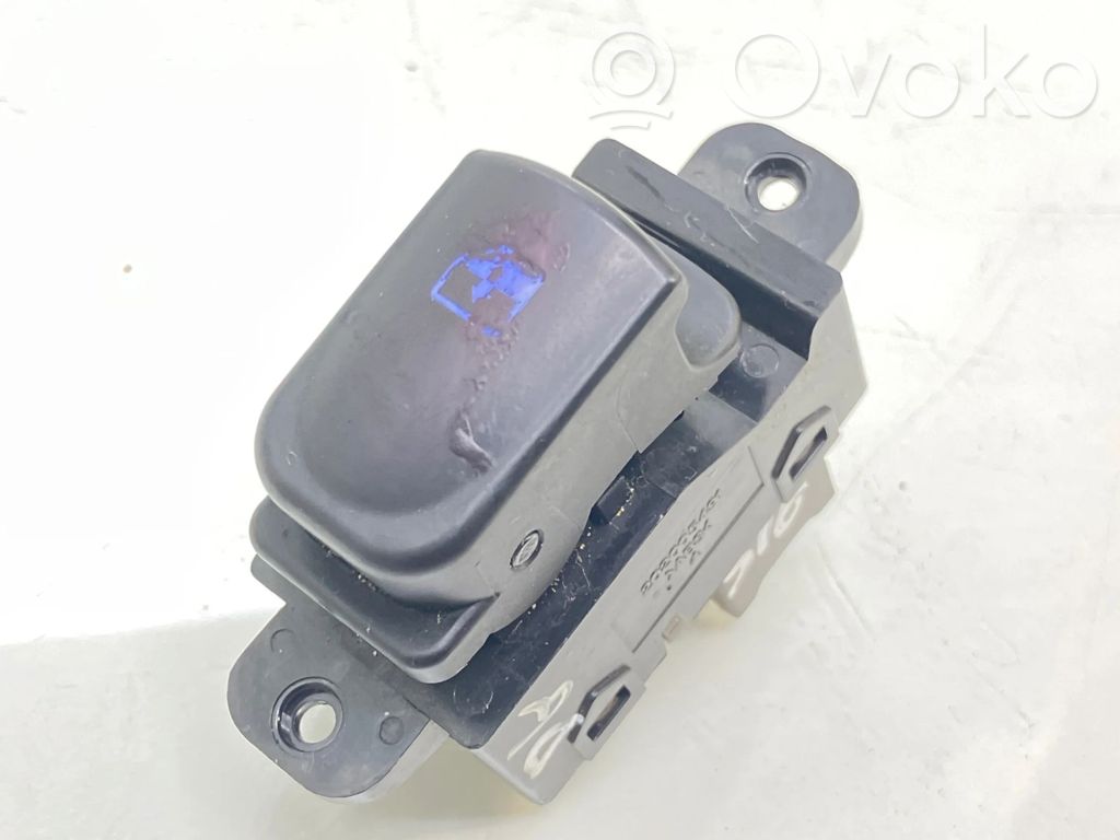 Hyundai i20 (PB PBT) Electric window control switch 