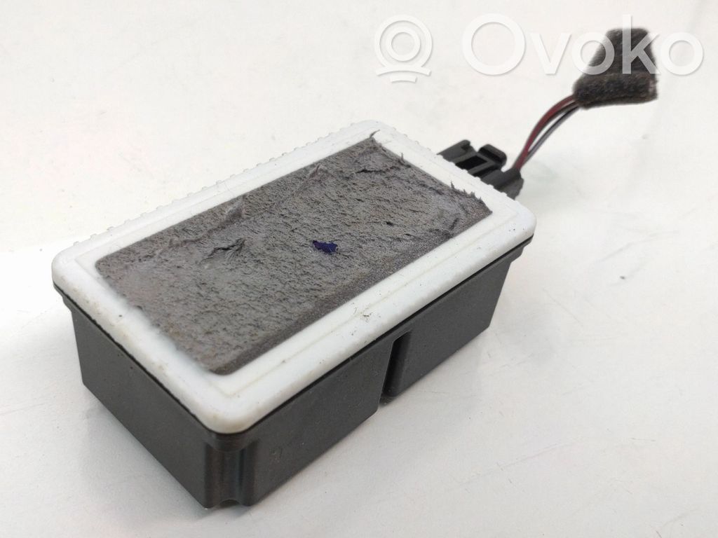 Volvo XC70 Alarm control unit/module 